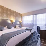 National Hotel 3*