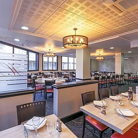 Hotel National 3*
