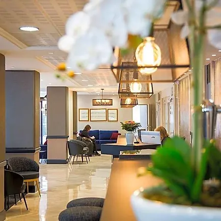 National Hotel