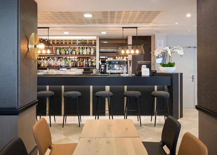 National Hotel Lourdes