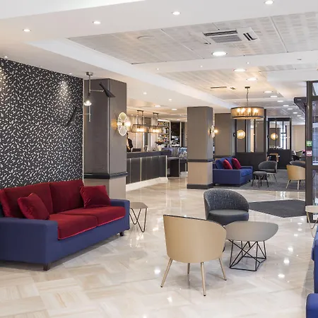 National Hotel Lurdy